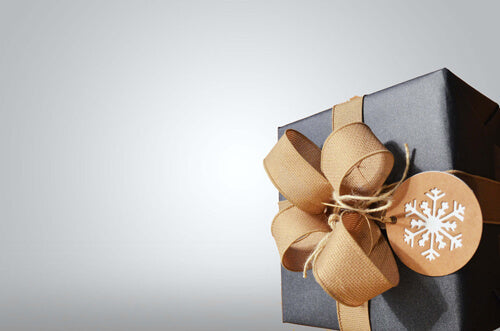 Wooden gift tags