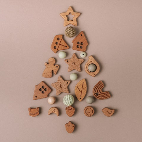 wooden and silicone beads used for childrens teeth